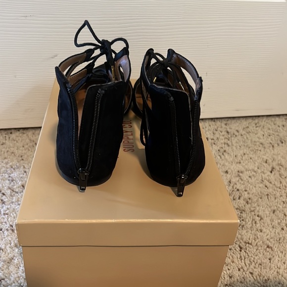 Black lace up, pointy toe flats. - Picture 3 of 4